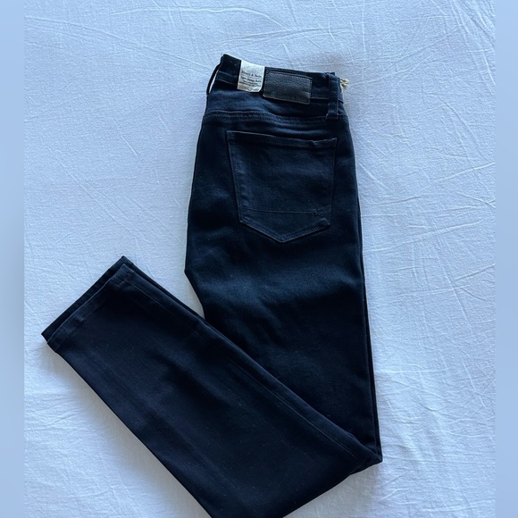 Henry & Belle Skinny Jean - Picture 2 of 2